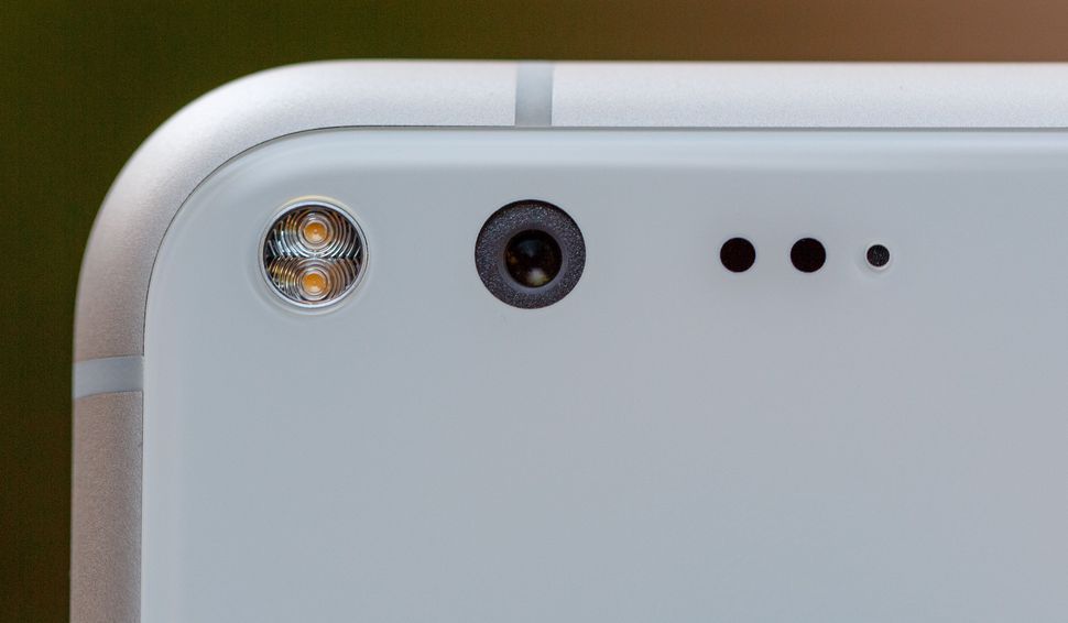 13 пикселей камера. Google Pixel 8. Гугл пиксель 8 стекло камеры. Google Pixel 8 ретушь камеры. Pixel 5a стекло камеры